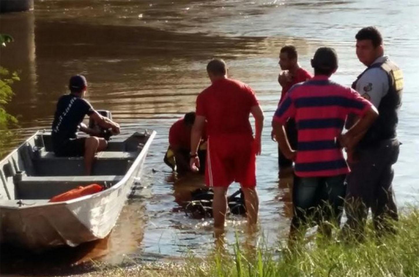 Buscas por casal desaparecido no Rio Arinos em Juara continuará no domingo, dia 19